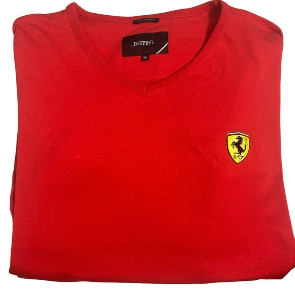 Authentic Scuderia Ferrari Unisex Long Sleeve Red T-Shirt Size XL - Picture 2 of 10